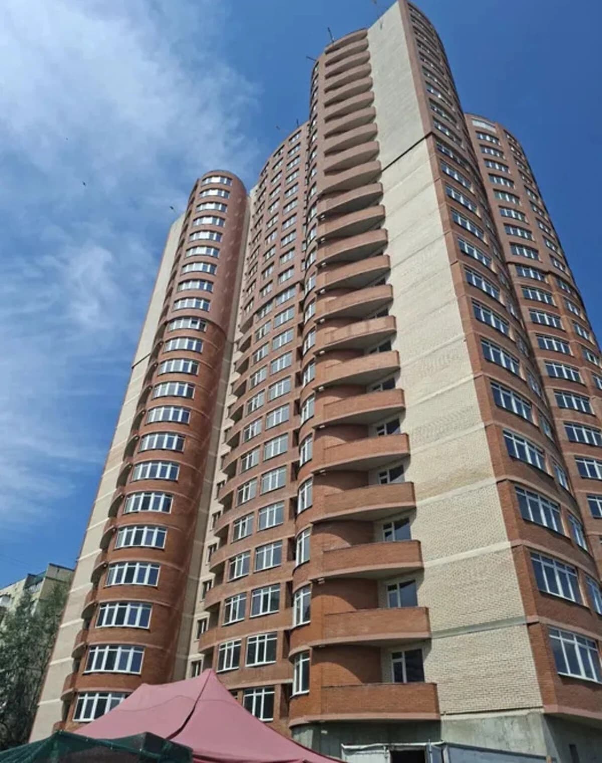 3-кімнатна квартира, Київ: новобудова, потребує ремонту