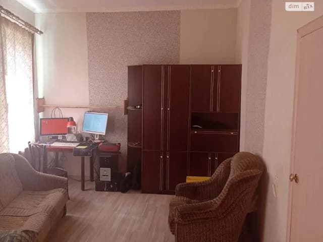 2-кімнатна квартира, Холодногірський: метро Центральний ринок, сталінка