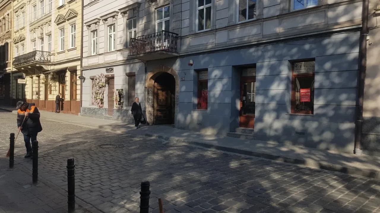Приміщення, Галицький: фасадне, навпроти Палацу Потоцьких - фото 5