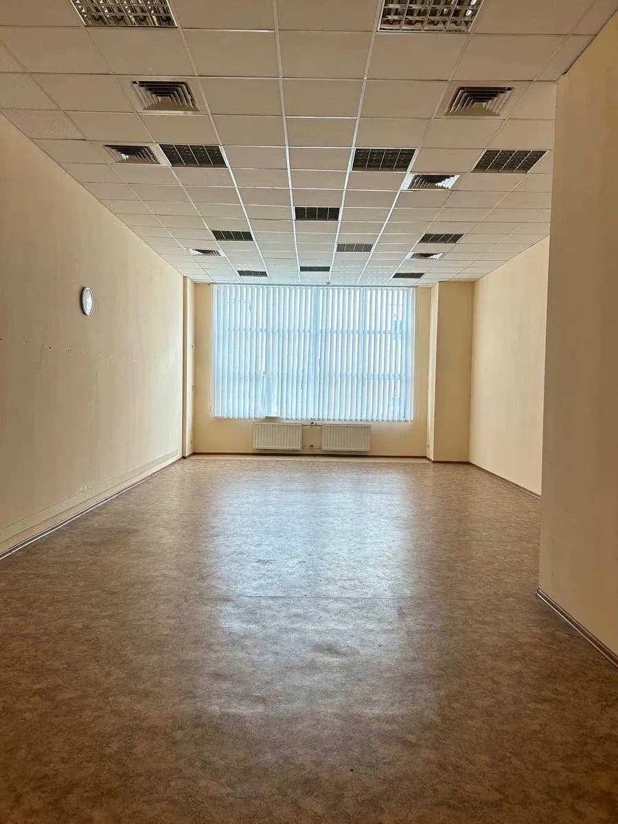 Офіс, Основ'янський: метро Левада, парковка, доступ 24/7 - фото 1