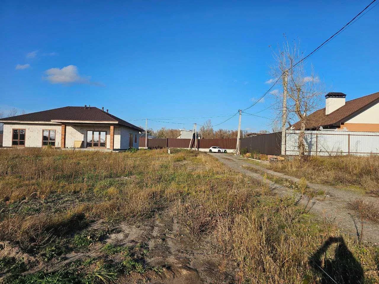 Будинок, Зазим'я: третій від заливу Десни, Київ за 15 км