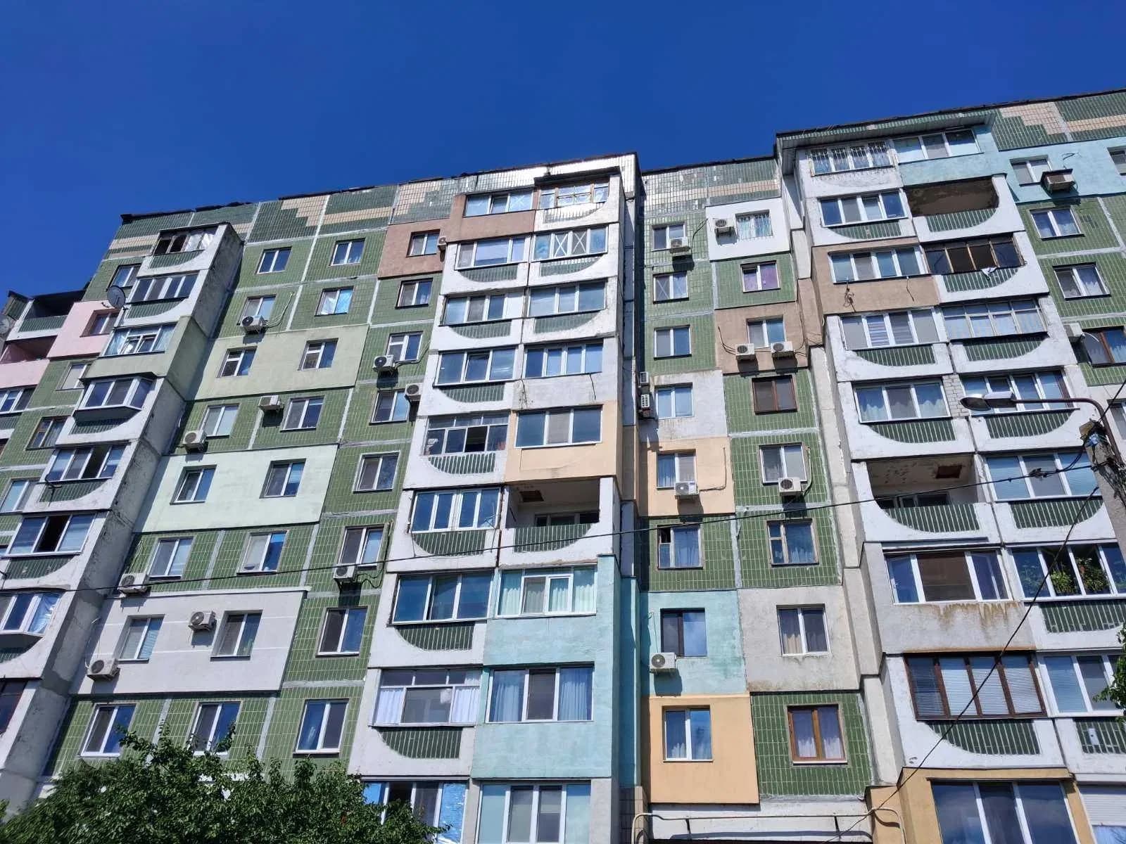 1-кімнатна квартира, Митниця: утеплений балкон, паркувальне місце - фото 3