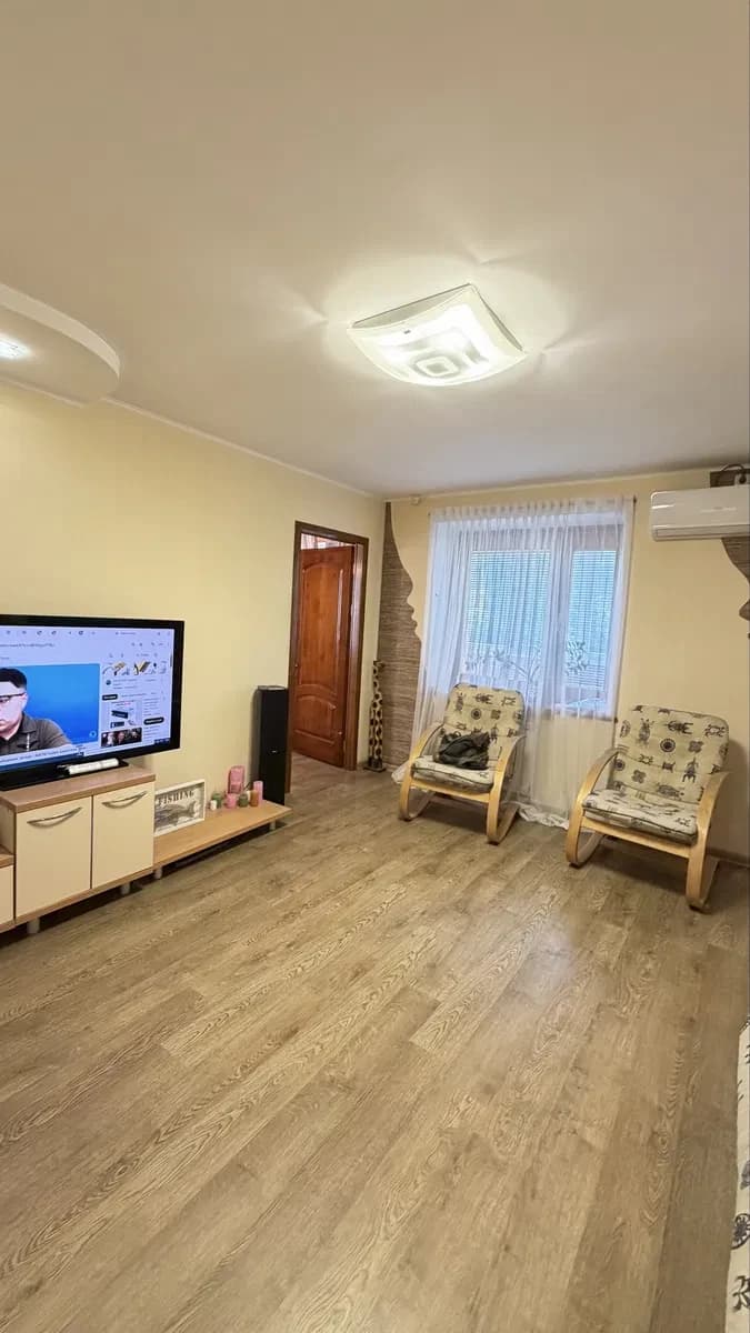 3-кімнатна квартира, Півзавод: дитяча з робочою зоною, два балкони - фото 3