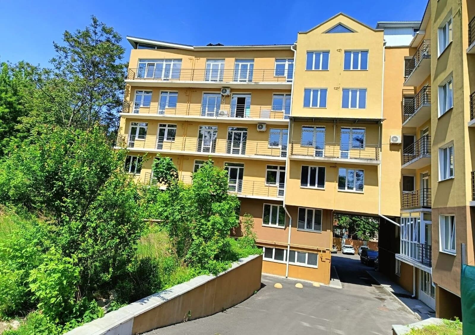 2-кімнатна квартира, Центр: новобудова, закритий двір - фото 3