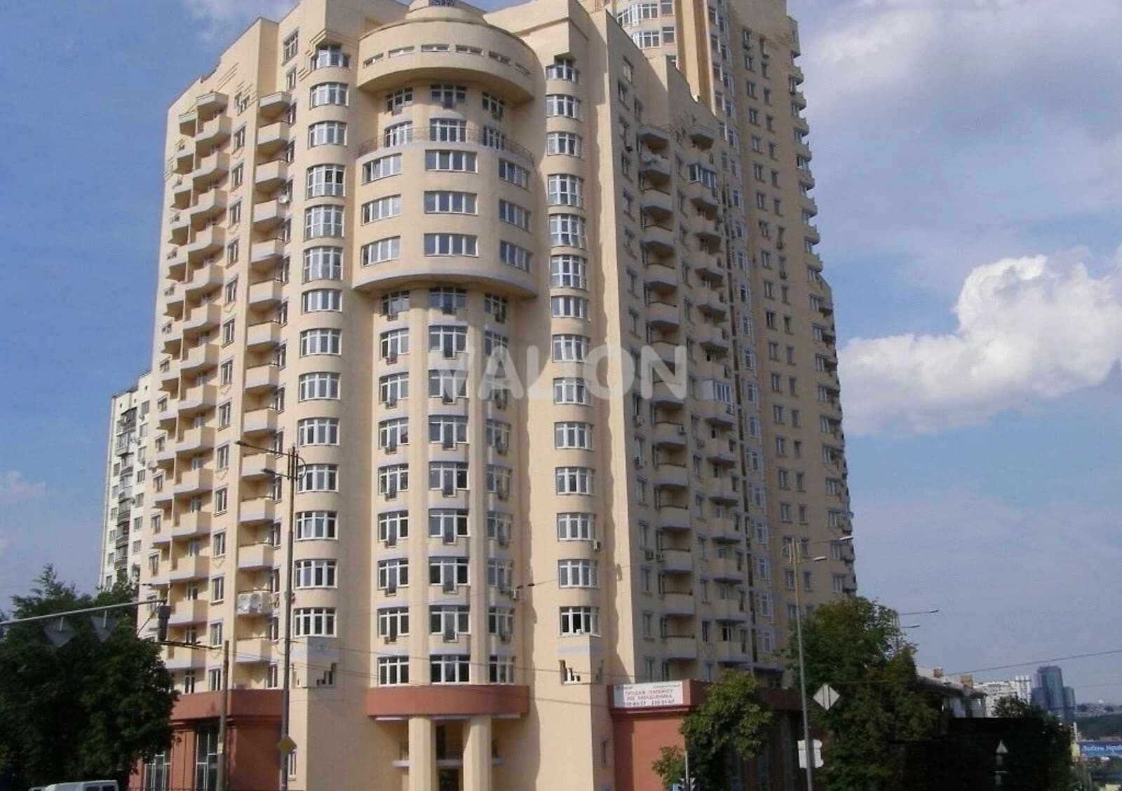 2-кімнатна квартира, Солом'янка: євроремонт, кухня-студія, укриття в будинку - фото 1
