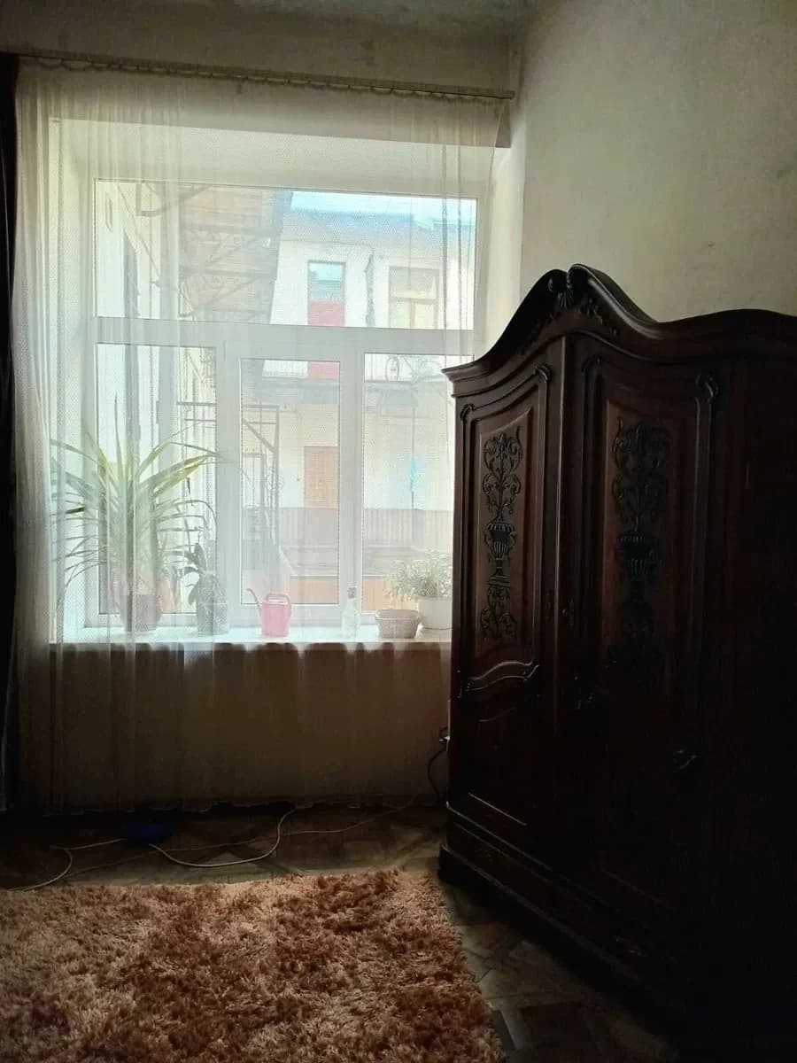 2-кімнатна квартира, Галицький: балкон під веранду, авто у дворі - фото 4