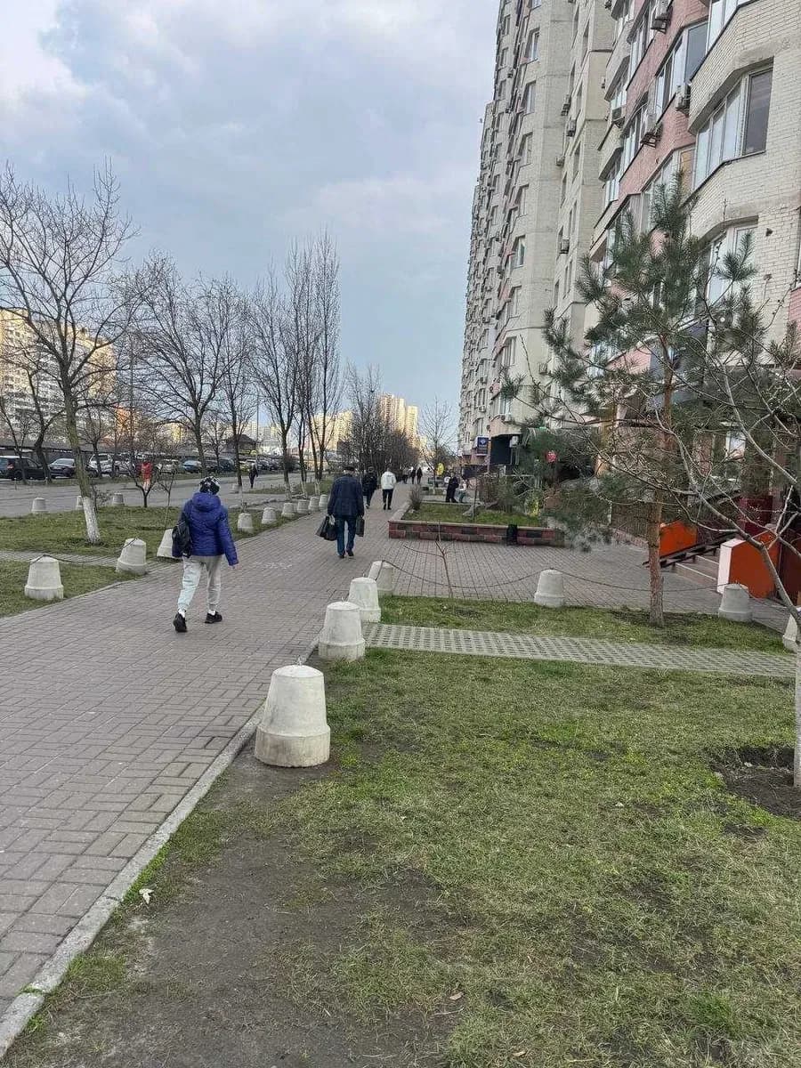 Приміщення, Дарницький: орендар Фора, два входи, 25 кВт - фото 3