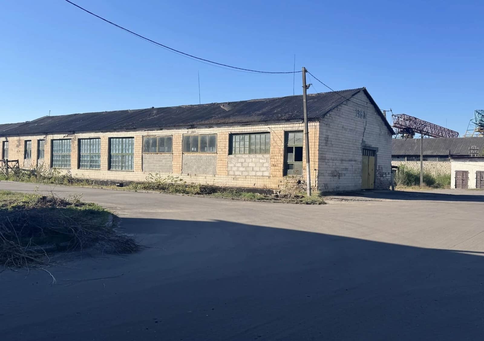 Спеціальне приміщення, Сарни: ділянка 6000 м², стеля 4,1 м - фото 1