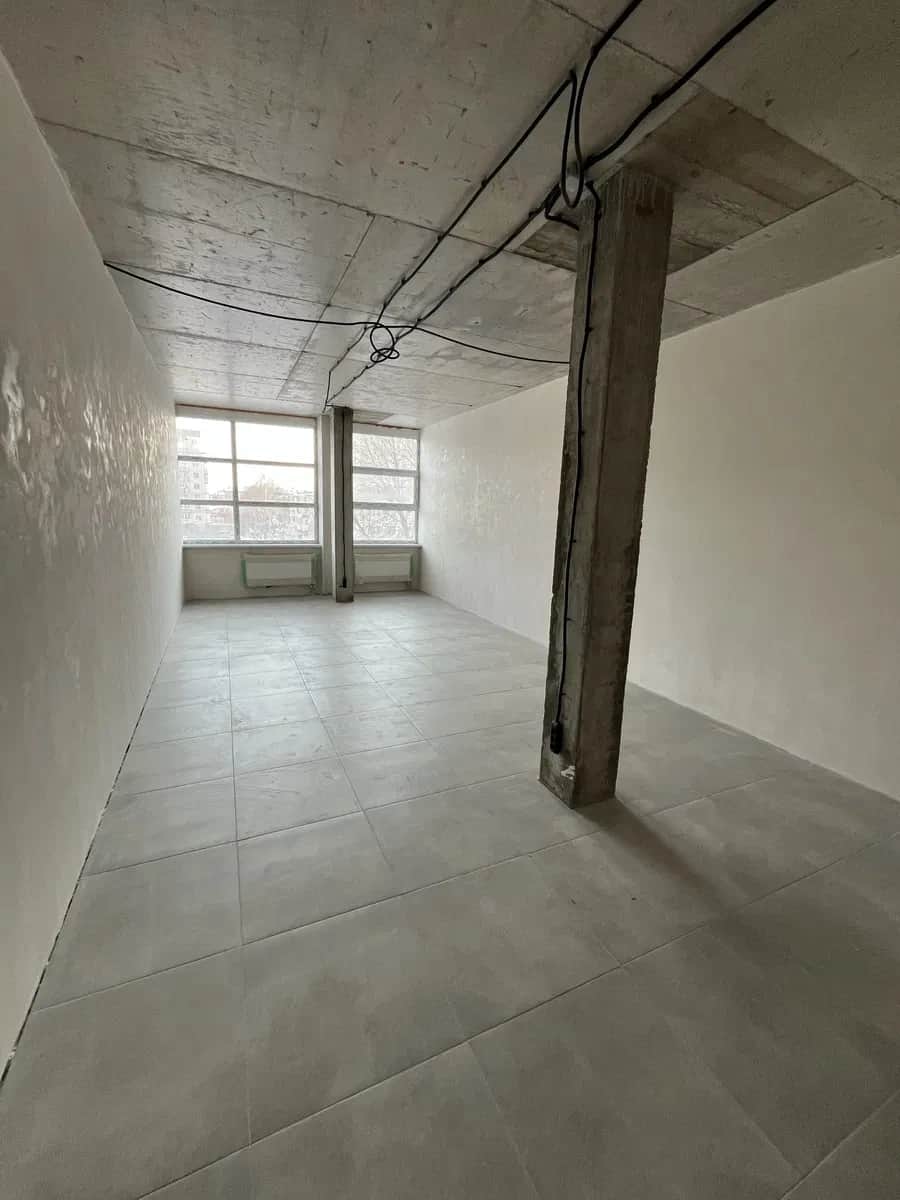 Офіс у бізнес-центрі Авіла: базовий ремонт, гостьовий паркінг - фото 2
