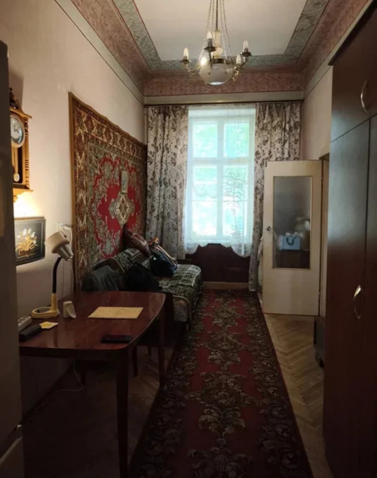 2-кімнатна квартира, Львів: цегляні стіни, закритий двір - фото 4