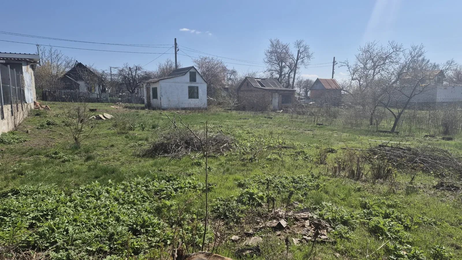 Ділянка 6 соток, Мирне: світло і вода, будинок, під будівництво - фото 4