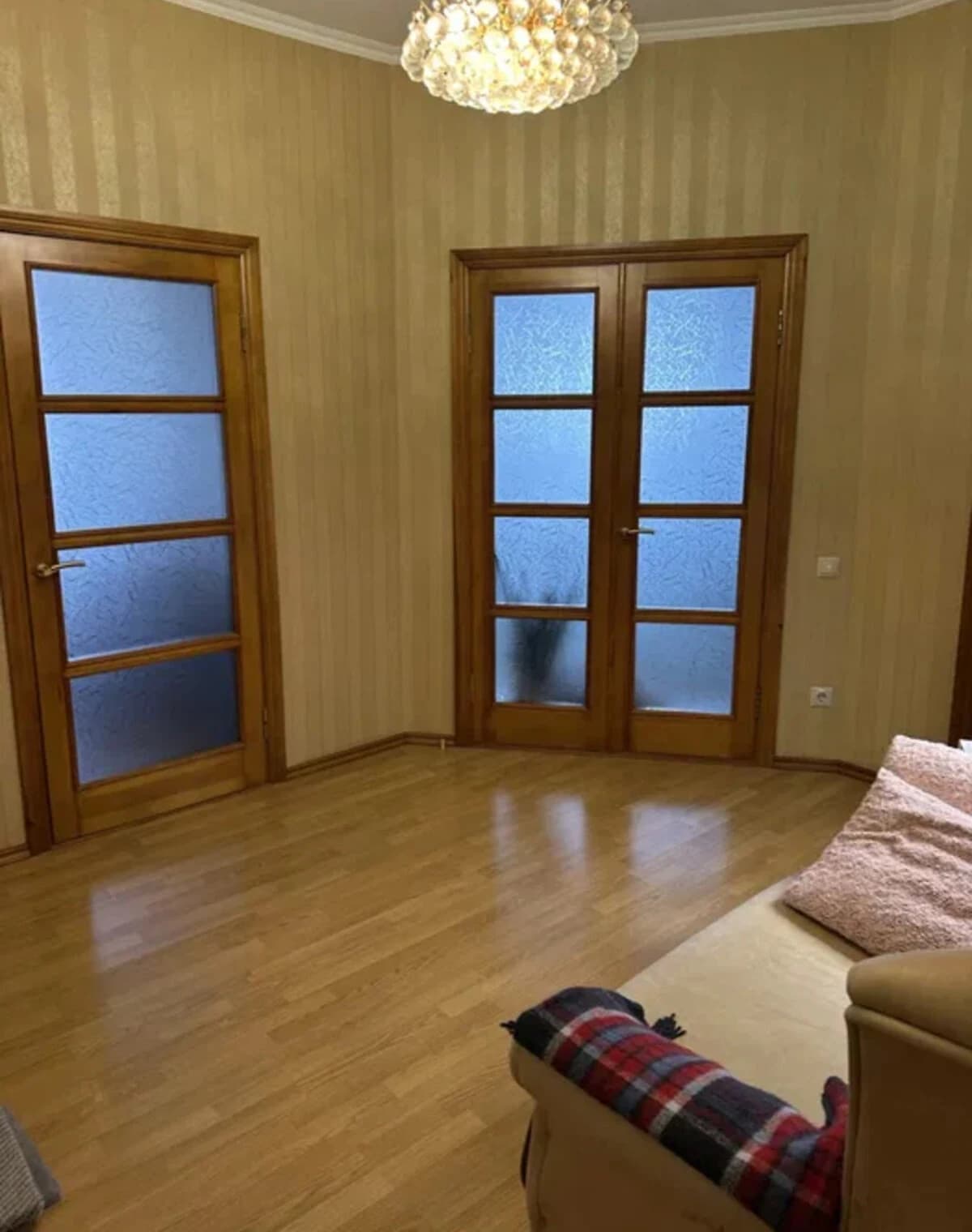2-кімнатна квартира, вулиця Леваневців: кухня 25 м², внутрішній двір - фото 4