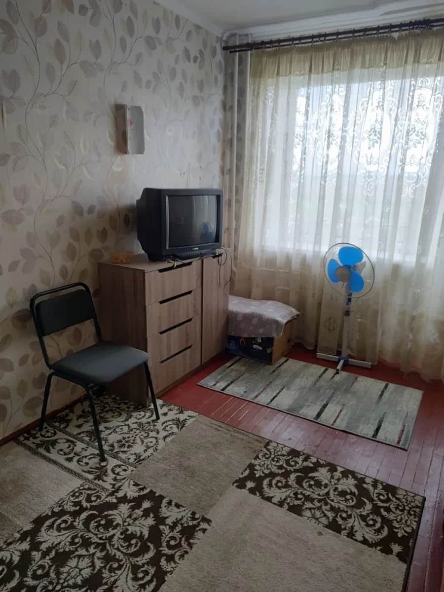 1-кімнатна квартира, Краматорськ: цегляний будинок, меблі, балкон - фото 2