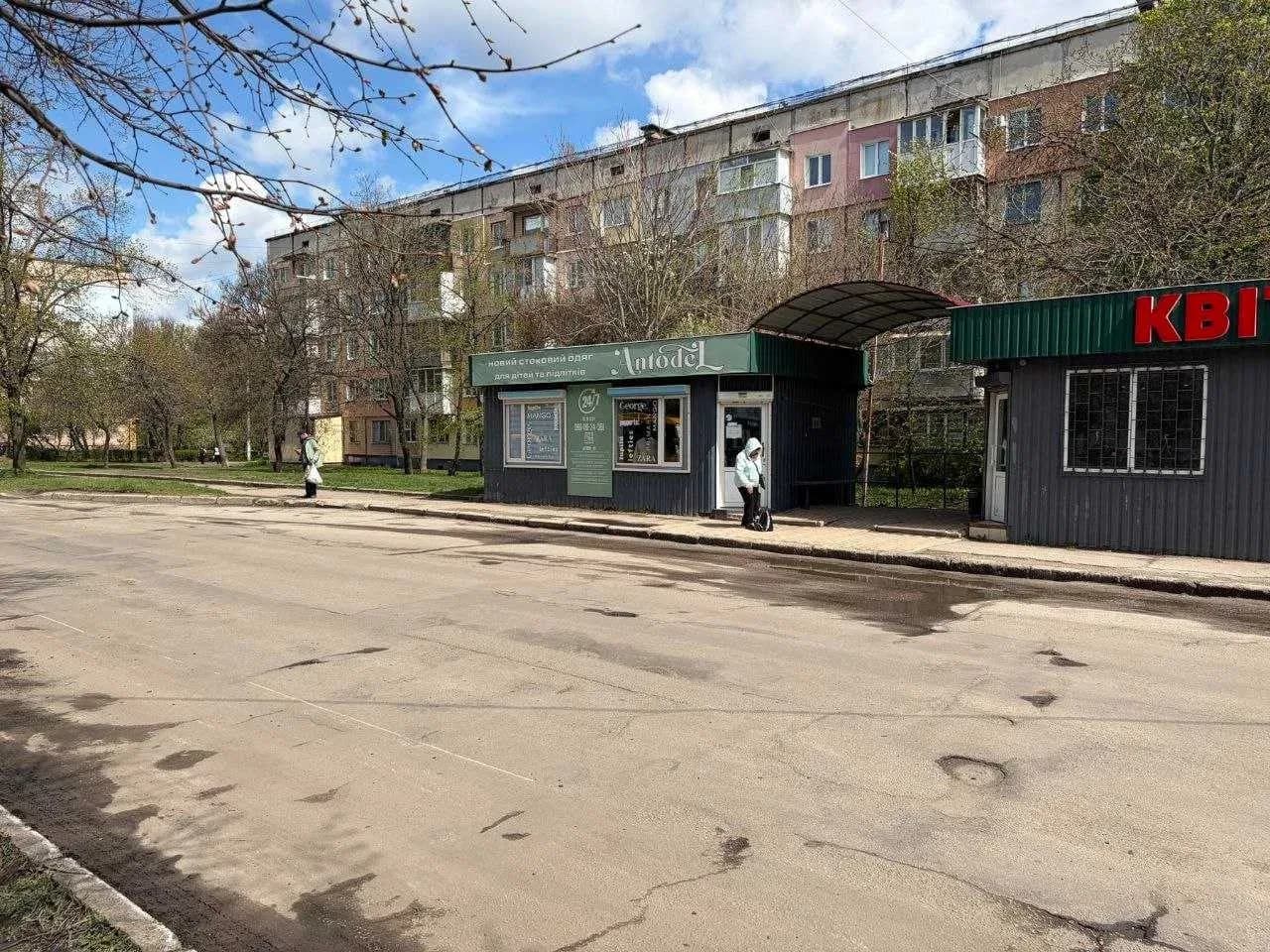 Окреме приміщення, Фортечний: зупинка транспорту, паркування - фото 2