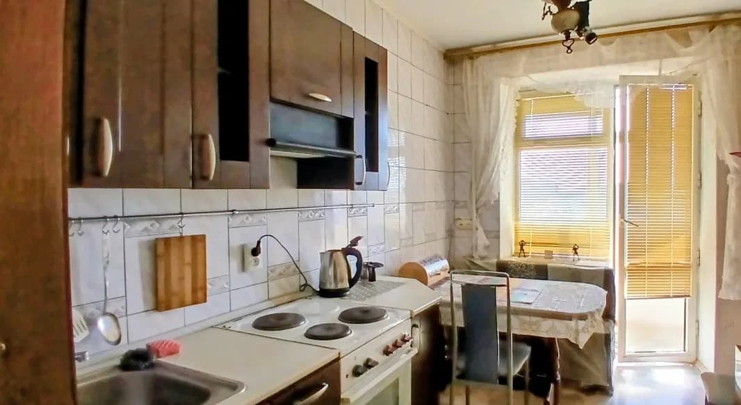 2-кімнатна квартира, Суми: у центрі, для пари або однієї людини - фото 1