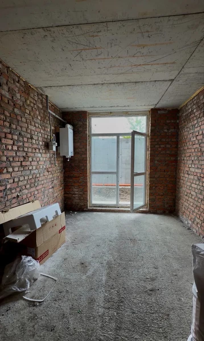 Студія у ЖК Sanville Park: власне подвір’я 13 м², панорамні вікна - фото 1