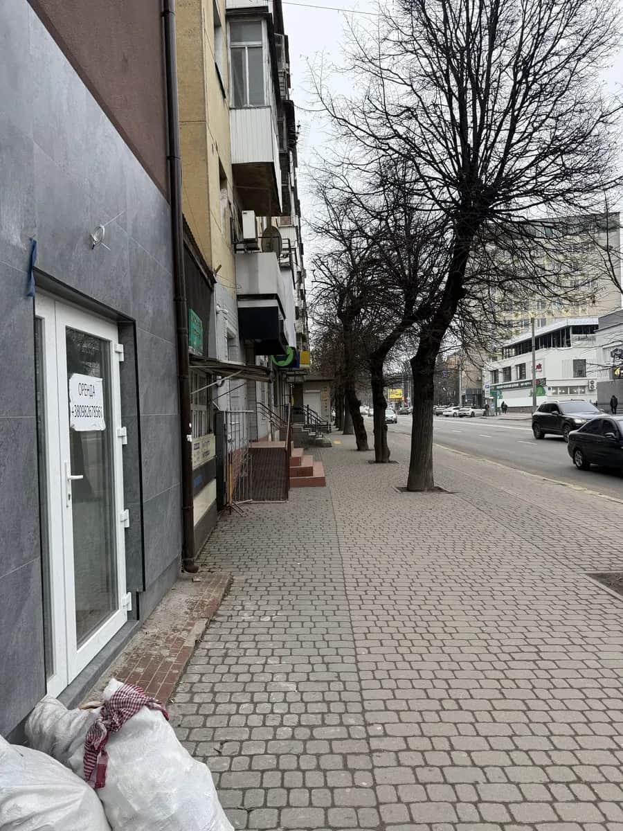 Приміщення, Івано-Франківськ: власний санвузол, свіжий ремонт - фото 2