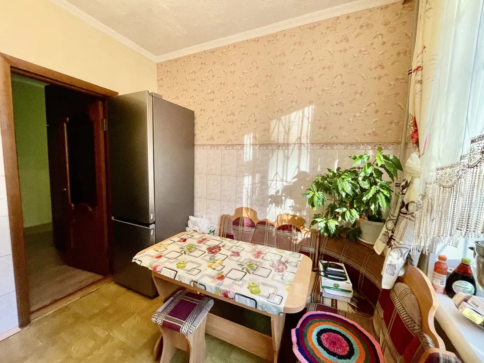 2-кімнатна квартира, Заводський: сталінка, закритий двір - фото 2