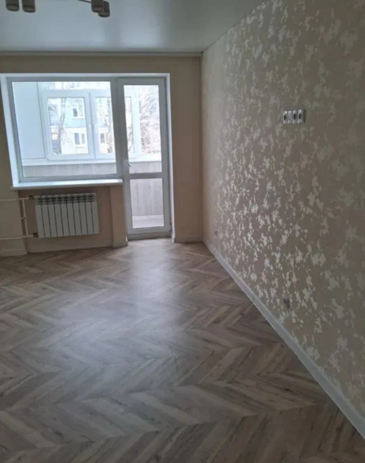 2-кімнатна квартира, Алмазний: євроремонт, кухня 15 м² - фото 3
