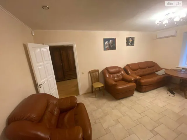 3-кімнатна квартира, Поділ: кухня-студія, опалення без світла - фото 3