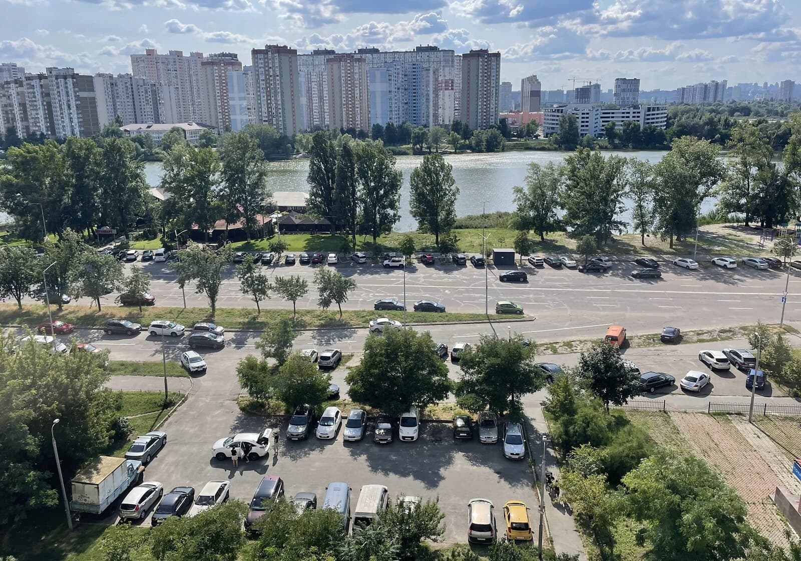 2-кімнатна квартира, Харківський Масив: метро Харківська - фото 1