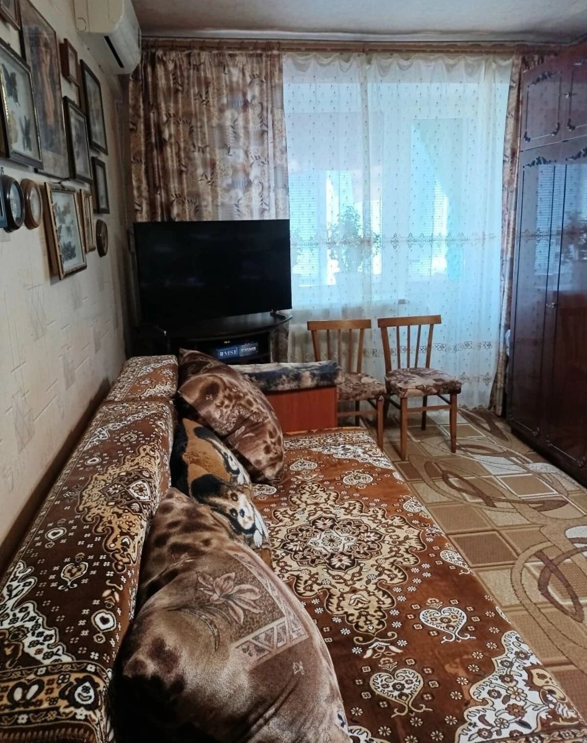 1-кімнатна квартира, Охтирка: кондиціонер, цегляні стіни - фото 4