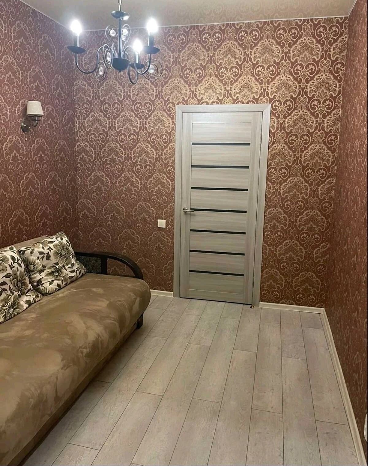 Частина будинку, Поштова: гараж у дворі, бойлер, газова плита - фото 3