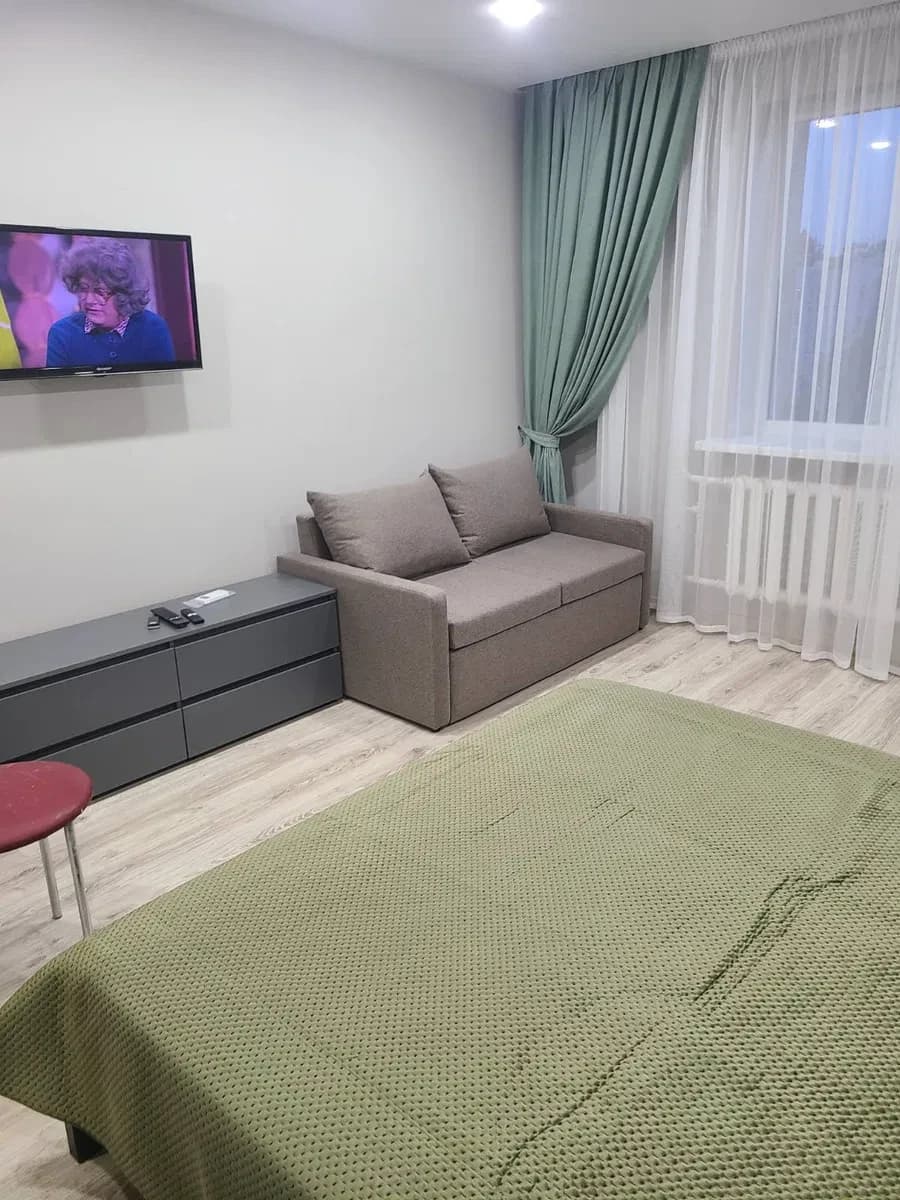 1-кімнатна квартира, Київський: інвертор, світло й інтернет без відключень - фото 4