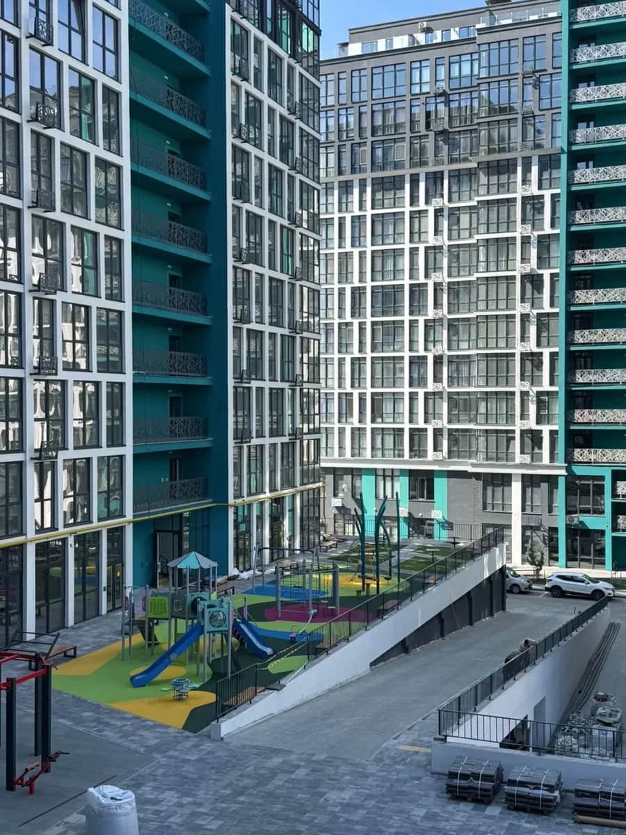 2-кімнатна квартира у ЖК Smart City 3: паркомісця, ТРЦ «Глобал» поруч - фото 1