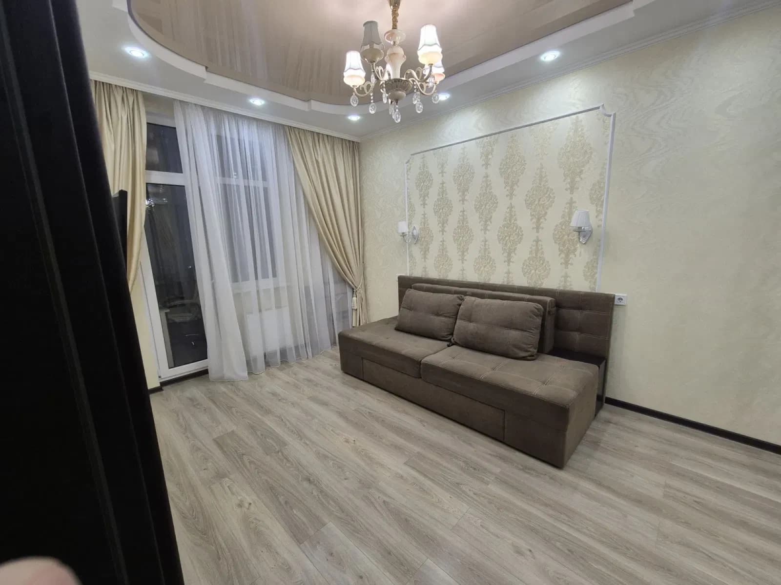 1-кімнатна квартира у ЖК 15 Перлина: кабінет, резервне живлення - фото 1