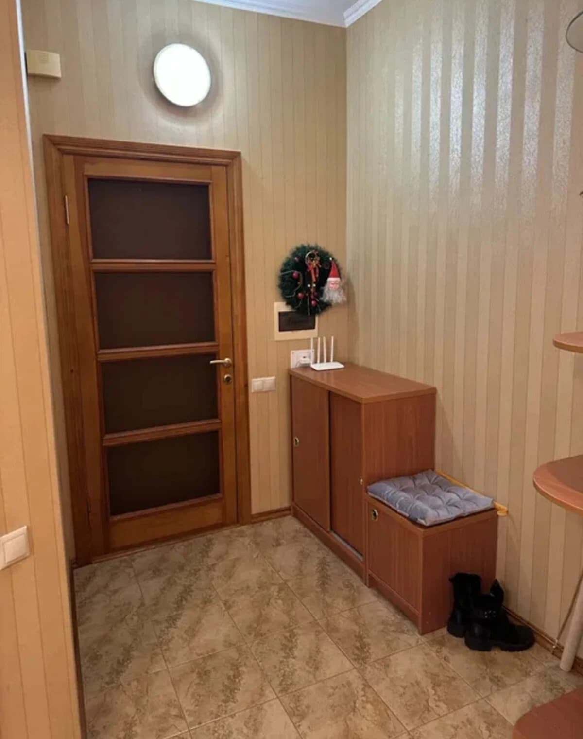 2-кімнатна квартира, вулиця Леваневців: кухня 25 м², внутрішній двір - фото 3