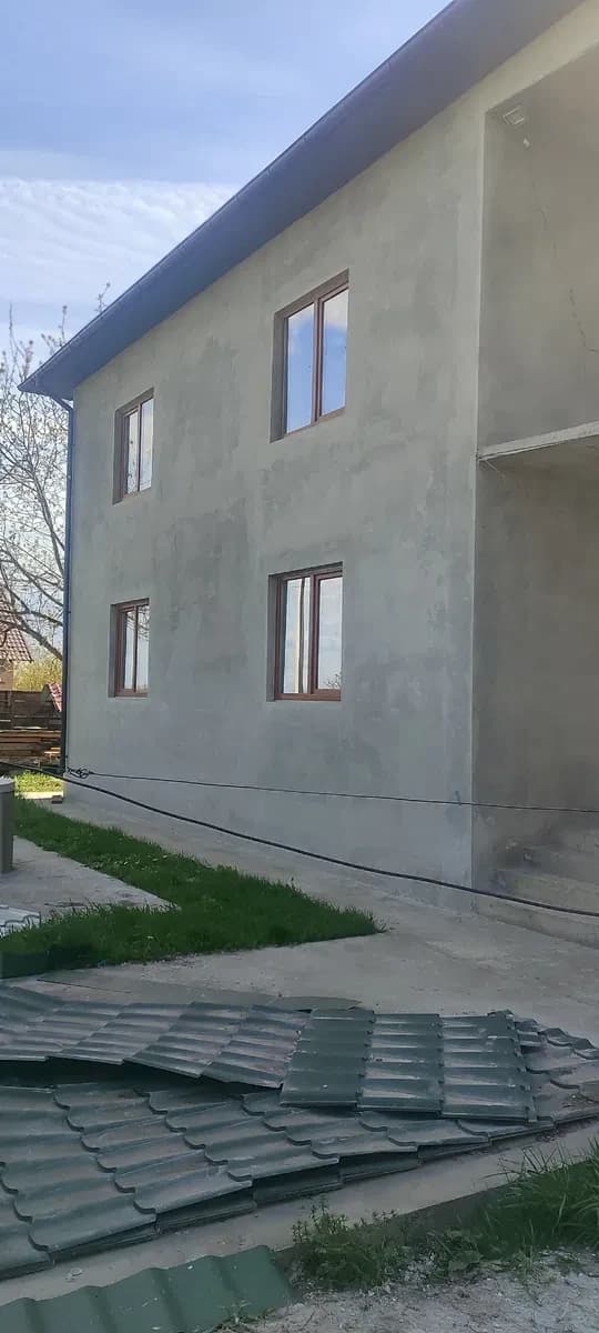 Будинок, Поле чудес: 12 соток, три гаражі, свердловина - фото 1