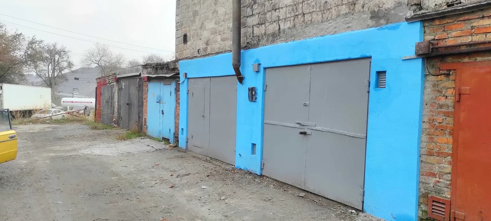Гараж, Заводський: два гаражі, постійна електрика, охорона - фото 3
