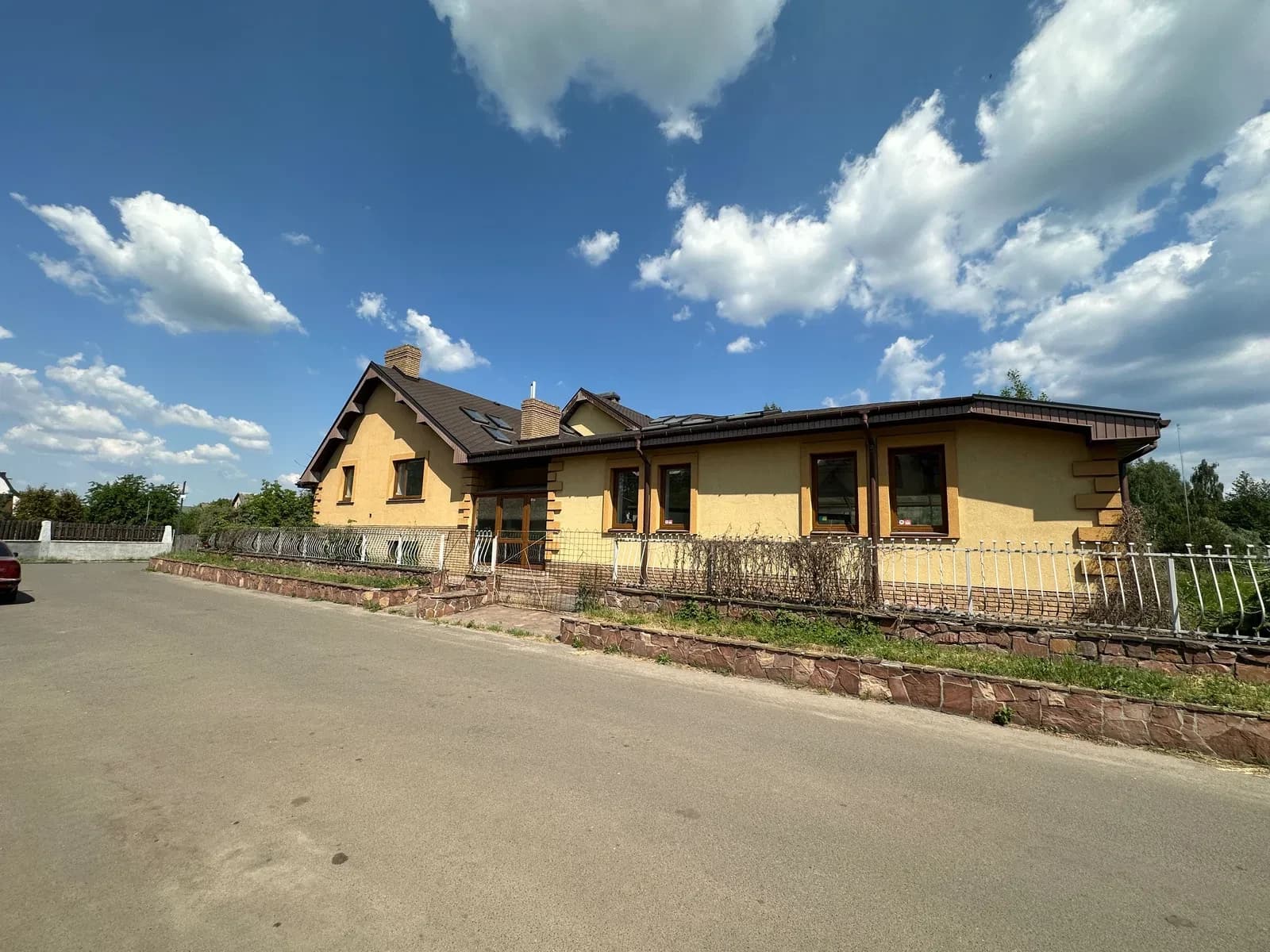 Будинок, Романків: 28 соток, вихід до озера, під чистову - фото 1