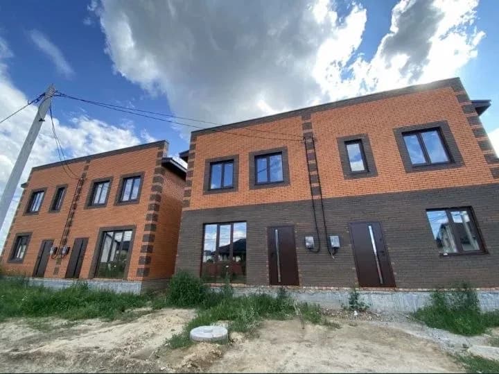 Квадруплекс, Агрономічне: кухня-вітальня, власне подвір’я, паркомісце - фото 1
