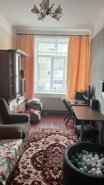 2-кімнатна квартира, Броди: біля прокуратури, косметичний ремонт - фото 1