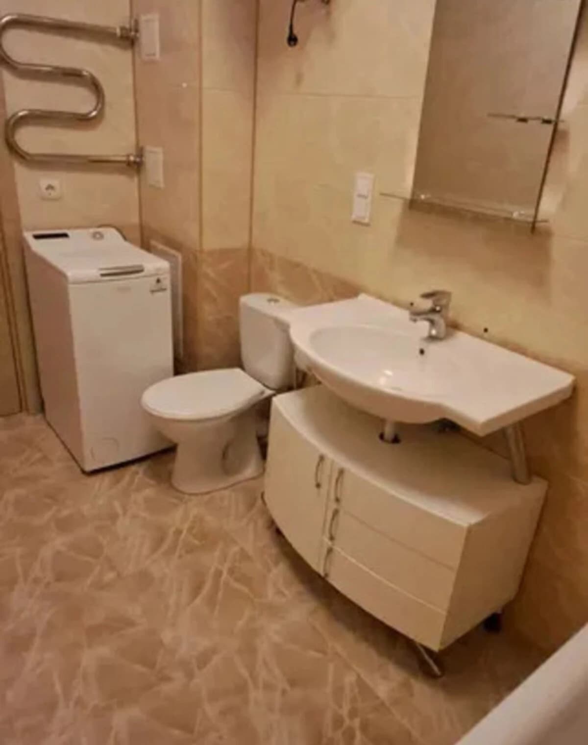 1-кімнатна квартира, Позняки: інтернет, ліфт і вода без світла - фото 3