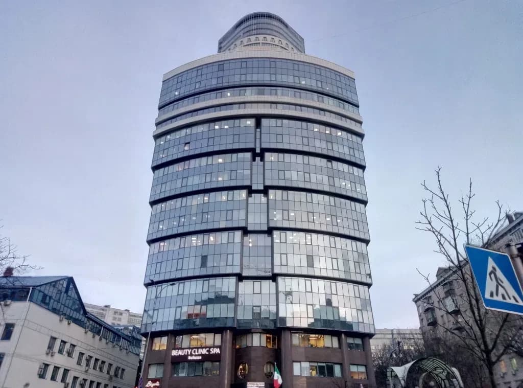 Паркомісце, Печерський: підземне, укриття 24/7, метро Кловська - фото 1