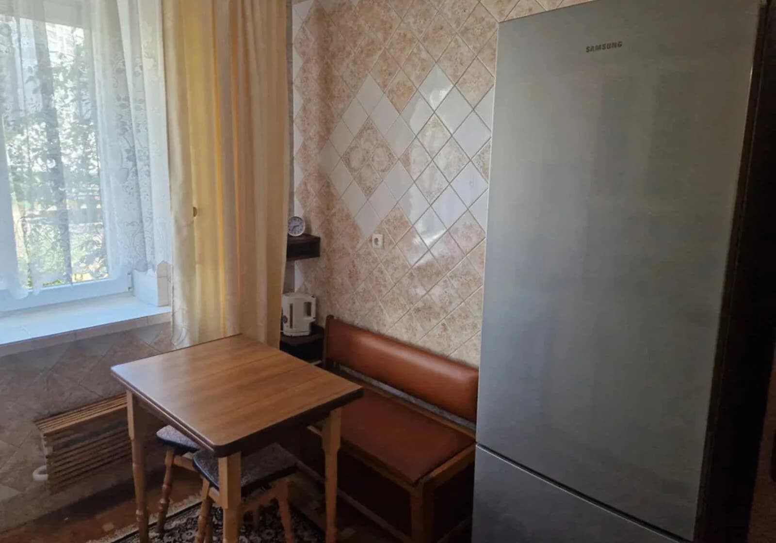 3-кімнатна квартира, Позняки: вода й опалення без світла, роздільний санвузол - фото 1