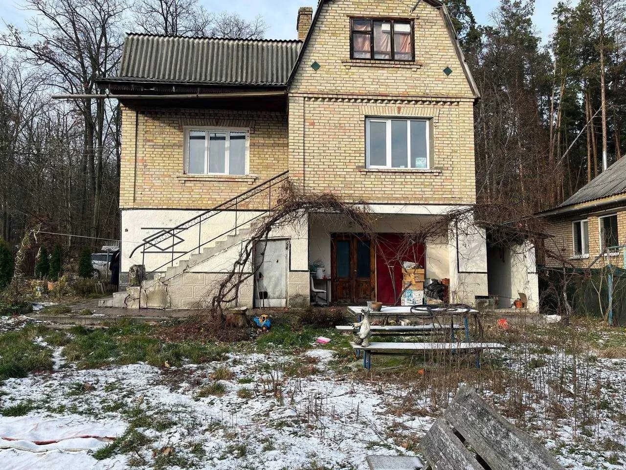 Дача, Стоянка: біля лісу, світло і газ у будинку, торг - фото 1