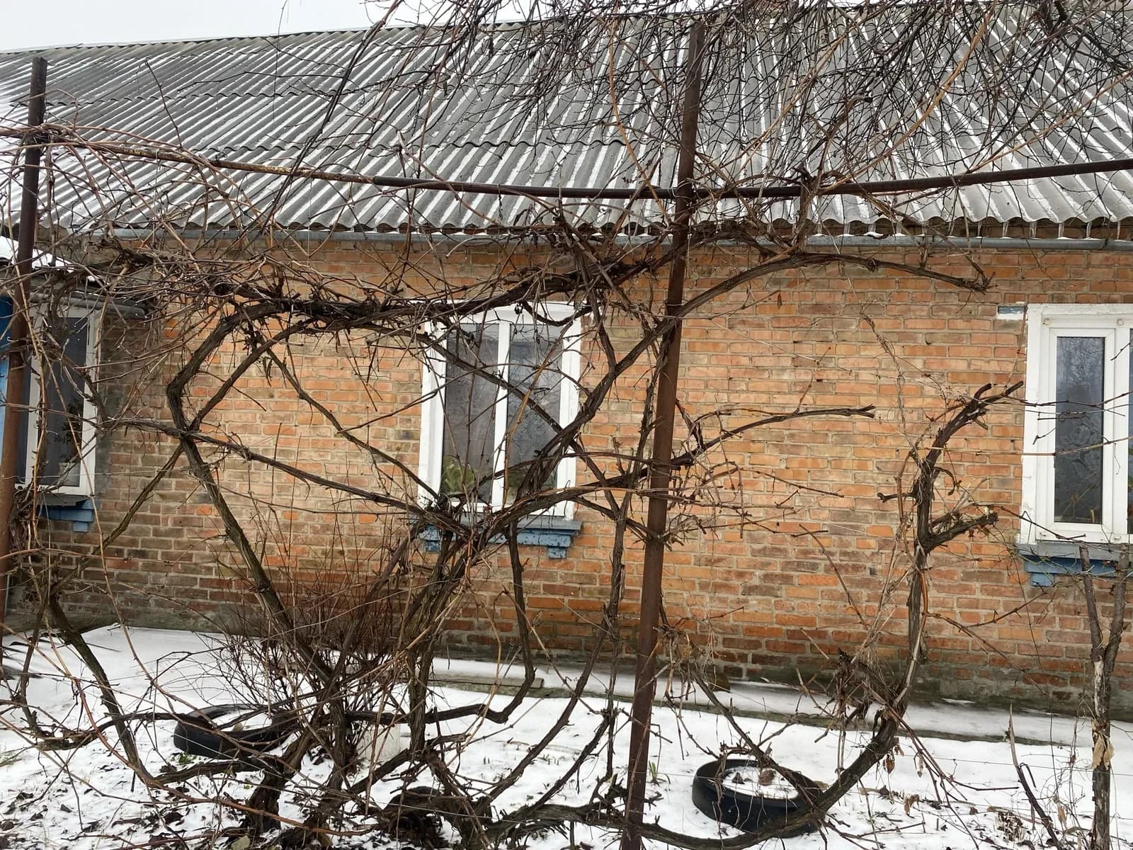 3-кімнатна квартира, Олександрія: 2 погреби, 2 сараї, пічне опалення - фото 4