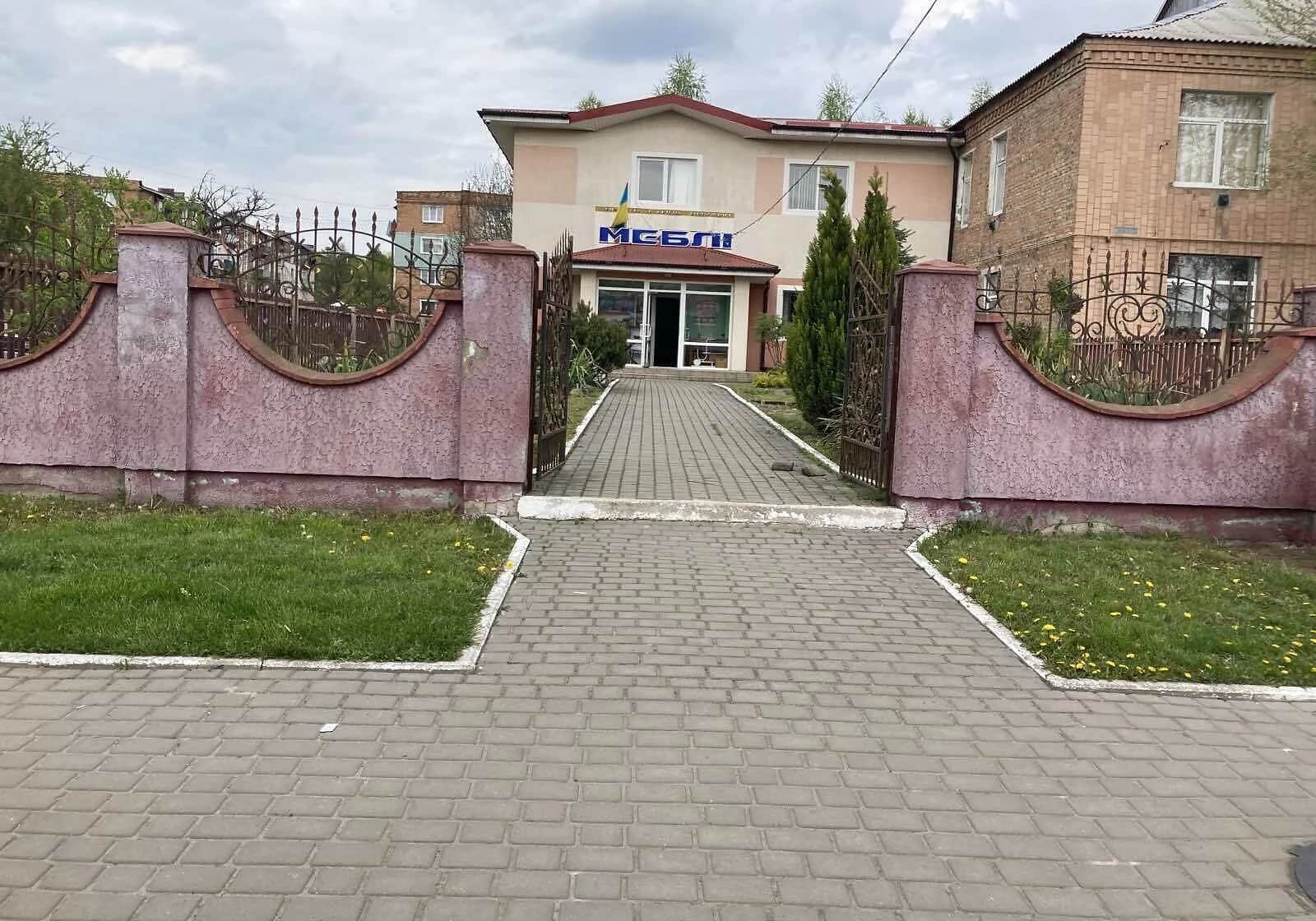 Приміщення, Нововолинськ: окрема будівля, під магазин, торг можливий - фото 1