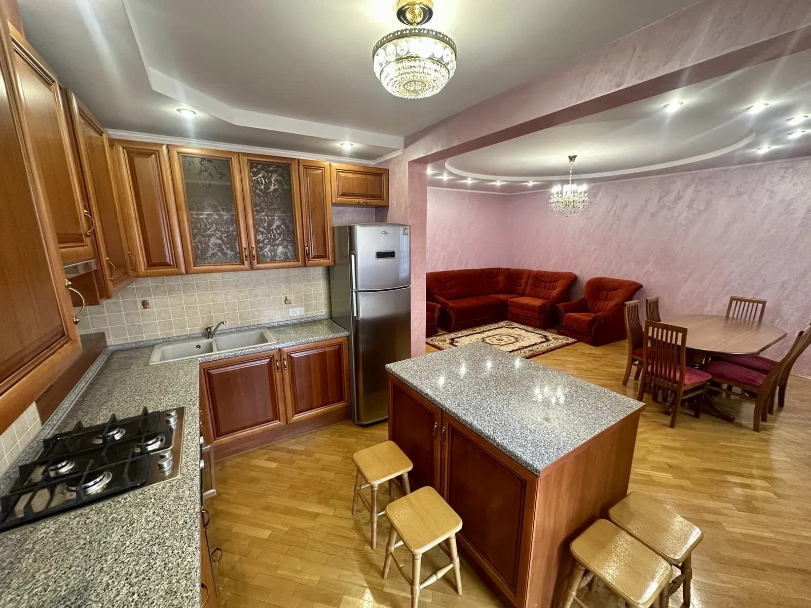 2-кімнатна квартира, Порт Сіті: авторський проєкт, 2 лоджії - фото 2
