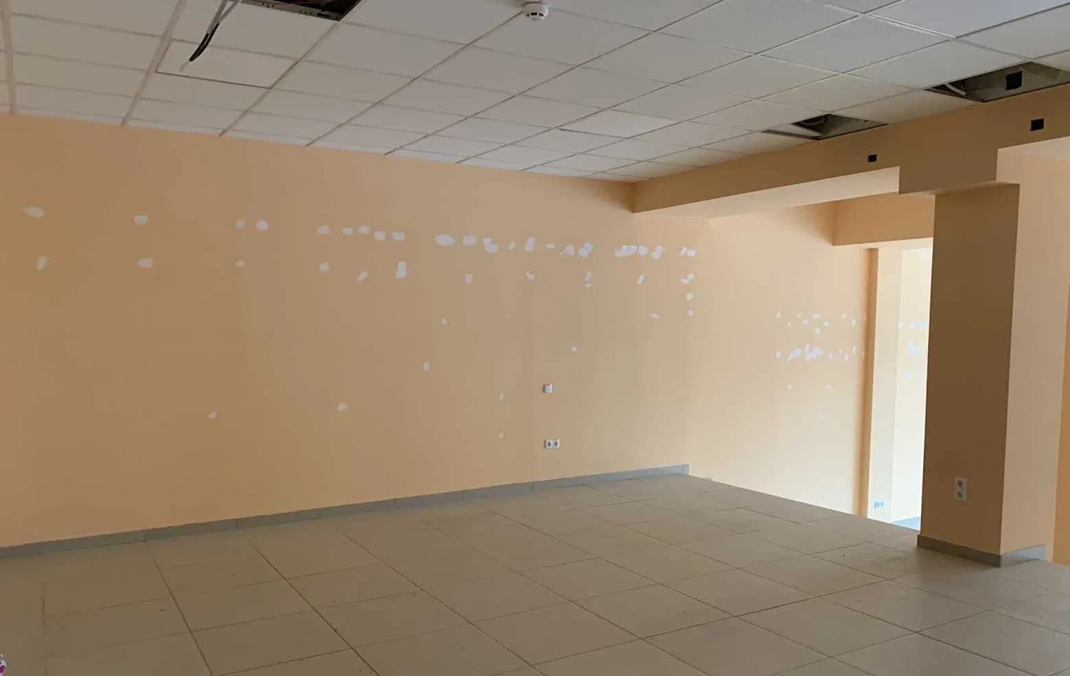 Приміщення, Полтава: пішохідний та автомобільний трафік, ремонт - фото 1