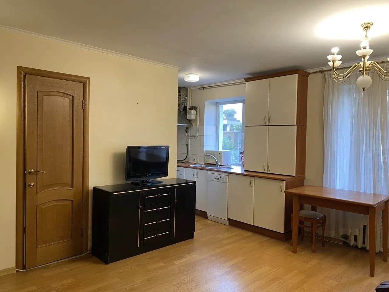 3-кімнатна квартира, Печерський: кухня-вітальня, можна з дітьми - фото 4