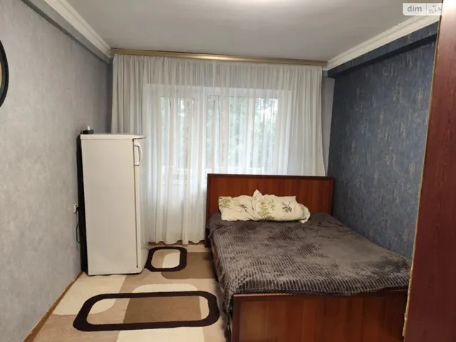2-кімнатна квартира, Київ: косметичний ремонт, балкон/лоджія - фото 3