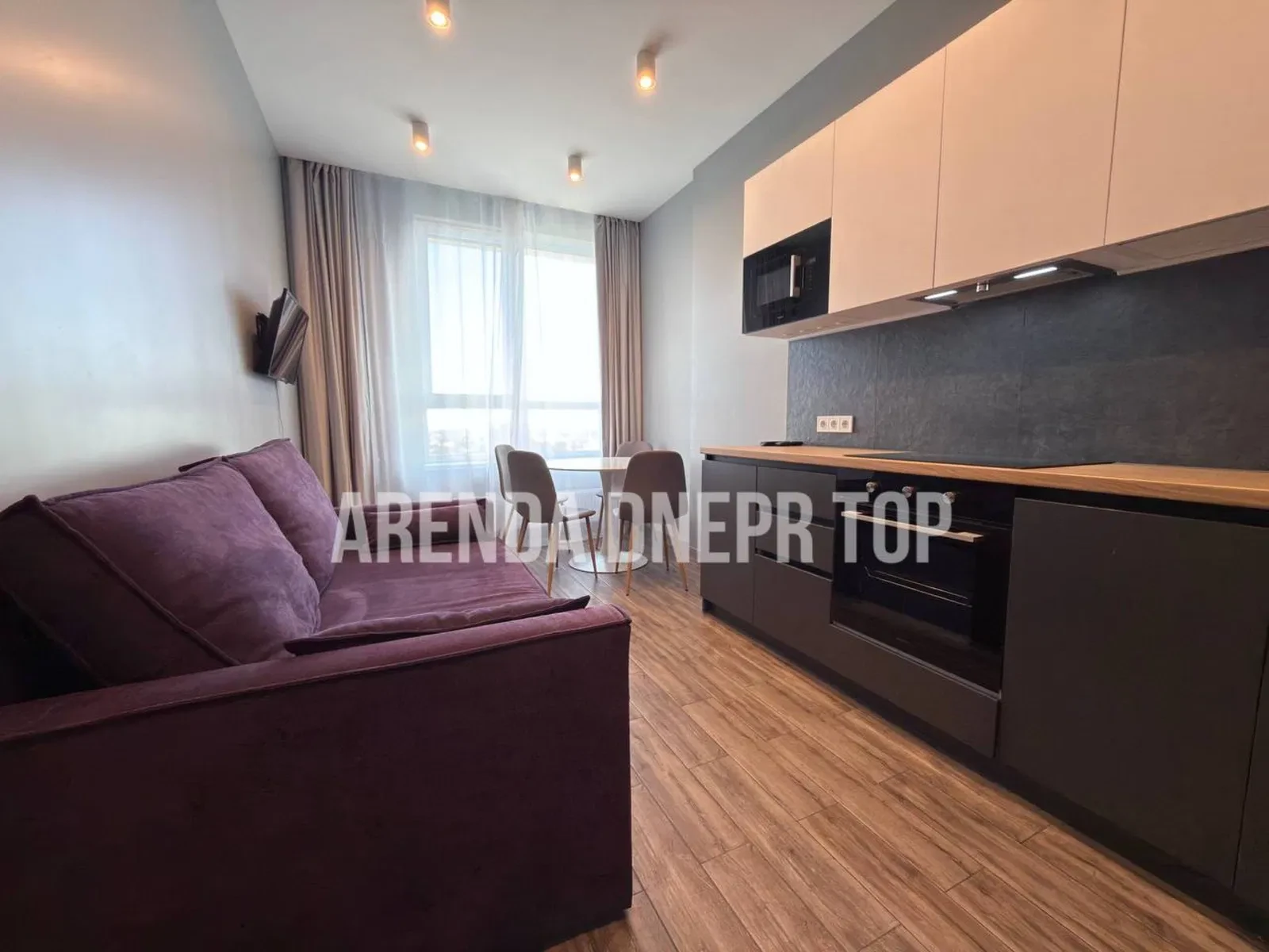 2-кімнатна квартира у ЖК Грани: кухня 20 м², можна з тваринами - фото 3