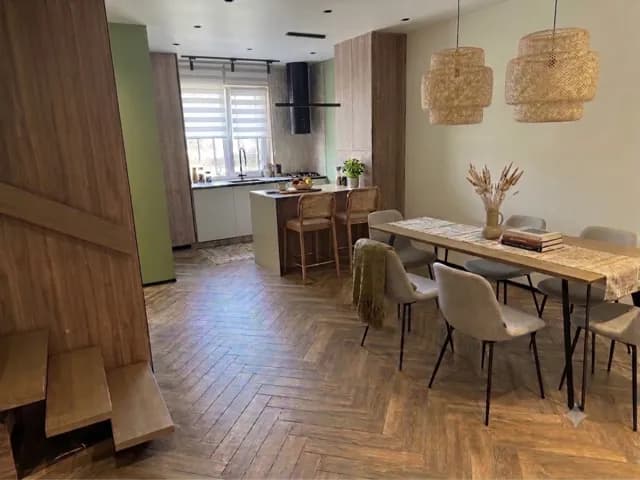 Котедж у ЖК Мальви: авторський ремонт, тераса 50 м² - фото 1