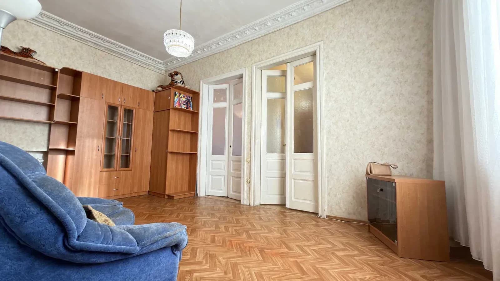 3-кімнатна квартира, Приморський: високі стелі, індивідуальне опалення - фото 3