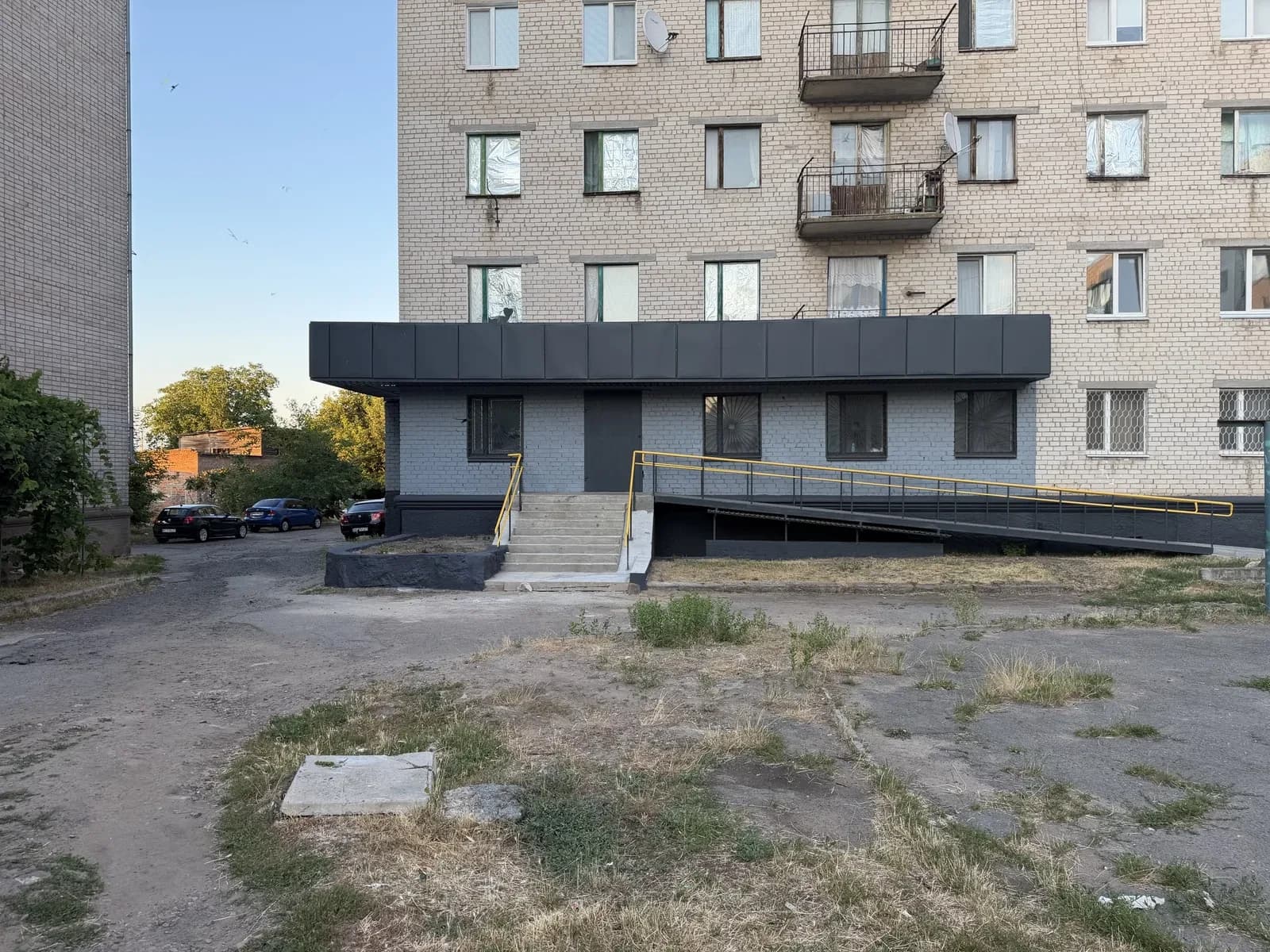 Приміщення, Первомайськ: торговельний зал 80 м², пандус - фото 2